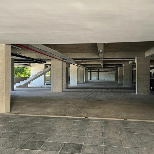 Imagen 21 de 23 de Edificio Residencial En Venta - Urb. Chulavista