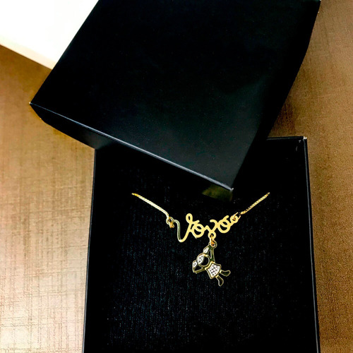Colar Personalizado Vovó Com Um Pingente De Neta Cor Dourado