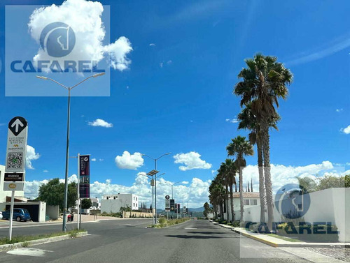 Terreno En Venta En Corregidora Las Condes (mt)