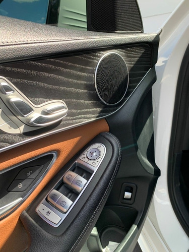 Imagen 10 de 15 de Mercedes-benz Clase C C300 Sport