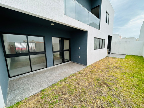 Casa En Venta En Veracruz, Fracc. Las Palmas En Medellín De Bravo, Ver.