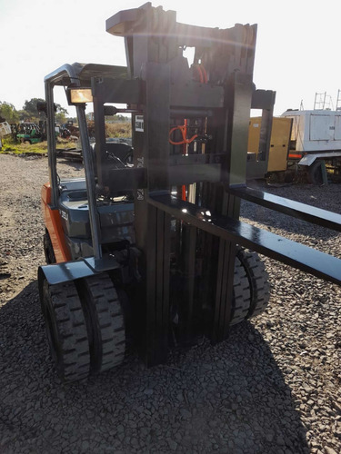 Imagen 11 de 15 de Autoelevador Toyota 3500kg Ruedas Dual Torre Triple C/desp