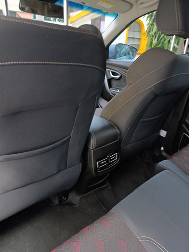 Hermosa Camioneta Suv 7 Puestos Jetour X70 Deluxe 1.5 Turbo