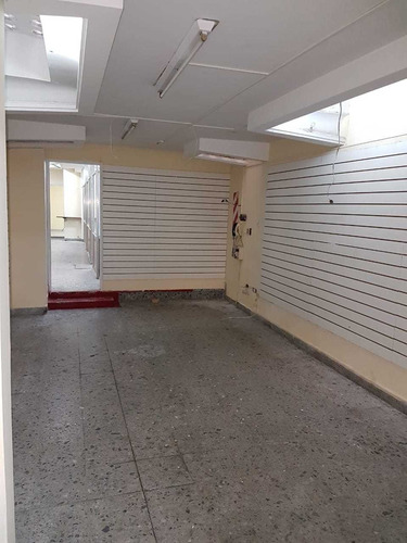 Oficina / Depósito / Apto Vivienda Y/o Consultorios 280 M2