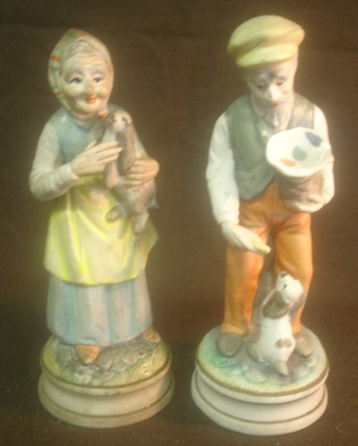 Par Figuras Vitrina Pareja Ancianos Con Perros Alt18cm.(777)