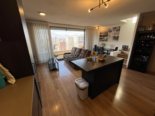 Triplex | 2d | 3b | Est.+bod | Quincho Privado | 130 M2