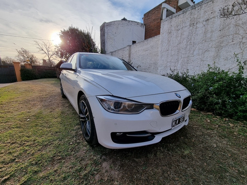 Imagen 5 de 10 de Bmw Serie 3 2.0 328i Sedán Sport 245cv 2013