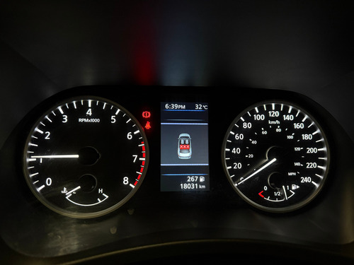 Nissan Sentra 2.0 Advance Mt