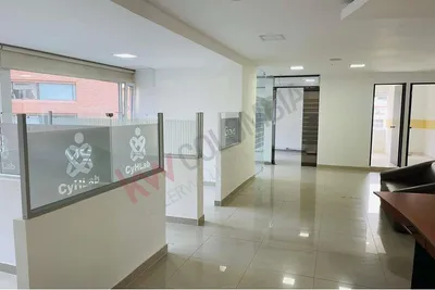 Oficina en arriendo