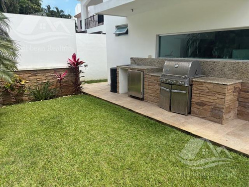 Casa En Venta En Lagos Del Sol Cancun