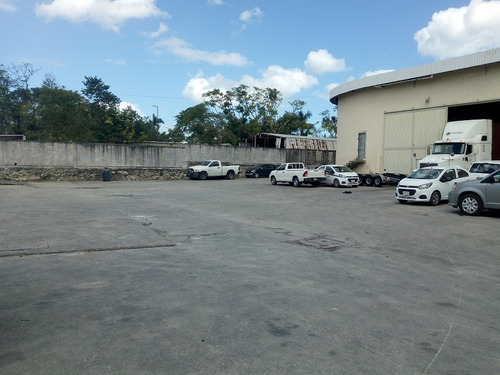Imagen 9 de 13 de Bodegas En Renta Sobre Blvd. Luis Donaldo Colosio Con Anden