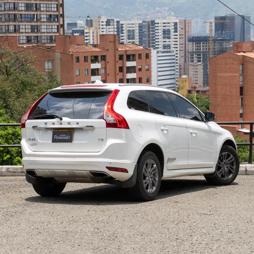 Volvo XC60 2.0 T5