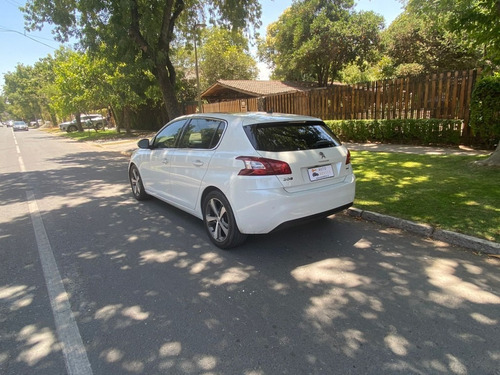 Imagen 7 de 15 de Peugeot 308 Blue Hdi Feline
