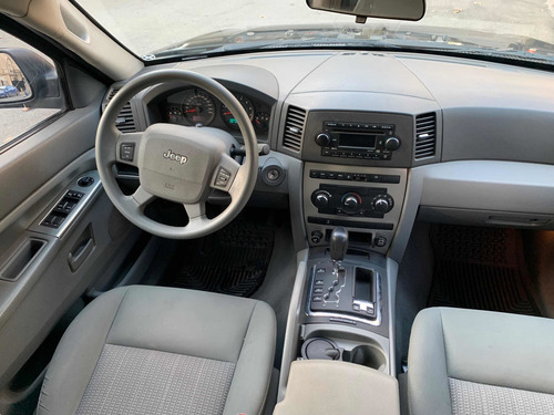 Imagen 11 de 14 de Jeep Grand Cherokee 2008 3.0 Laredo Atx