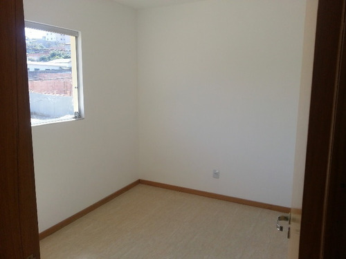Imagem 12 de 15 de Casa Geminada Com 3 Quartos Para Comprar No Xangri-lá Em Contagem/mg - 441
