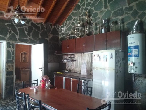 Pintoresca Propiedad De 3 Amb En Castelar Of 1595j