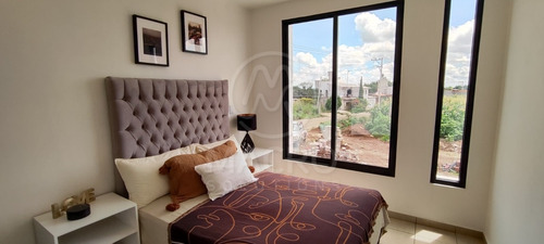 Casa En Venta En Fracc. Tabachines Con Roof Garden.