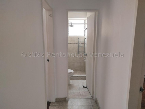 Imagen 6 de 13 de En Venta Acogedor Apartamento Los Dos Caminos Mls #22-20818