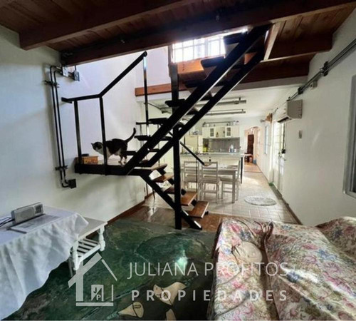 Casa De 4 Ambientes En Quilmes Oeste