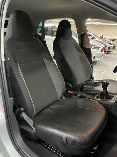 Volkswagen Polo 1.6 Msi Track
