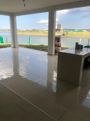 Imagen 21 de 23 de Venta De Casa De 6 Ambientes Con 2 Cocheras En San Sebastián, Escobar.