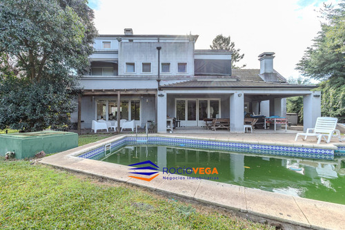 Casa En Venta Y Alquiler En Campos De Alvarez