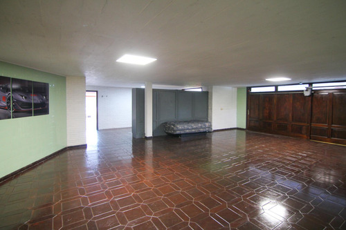 Gran Casa Clásica A Pasos De Playa Mansa