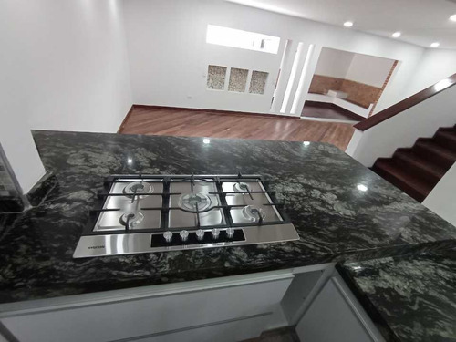 Imagen 9 de 22 de Th De 250 M² Valles De Camoruco