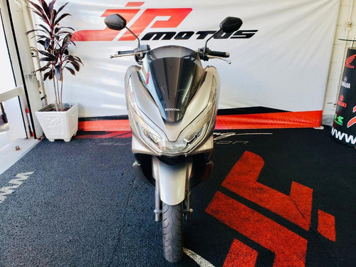 Imagem 7 de 8 de Honda Pcx 150 2019 Prata