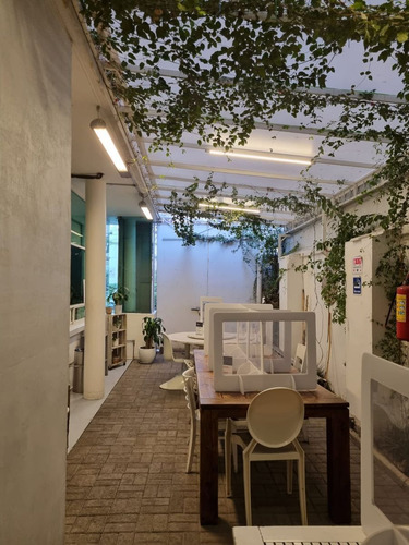 Amplia Y Hermosa Casa Con Uso De Suelo En Col. Polanco