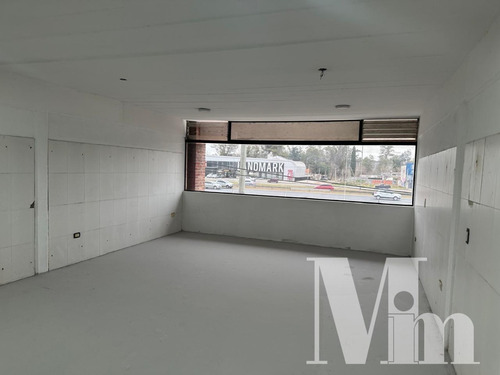 Locales Comerciales En Alquiler Sobre Colectora Ramal Pilar