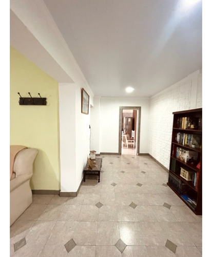 Venta Hermosa Casa En Ph 4 Amb. Patio Con Parrilla. Garage.permuta