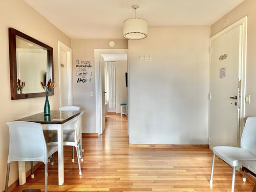 Lindisimo Departamento Con Mucho Encanto, Tres Ambientes Con Cochera, En San Isidro.