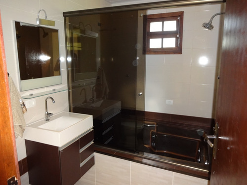 Chácara Ibiúna 8.000 Mts 3 Casas, Piscina, Salão, 3 Lagos !