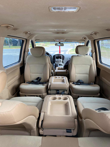 Imagen 13 de 15 de Hyundai H1 2011 2.5 Premium 1 Mt