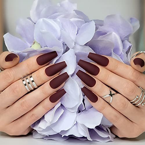 Uñas Press On Hypnaughty 24 Pzas En Color Rojo Granate Mate