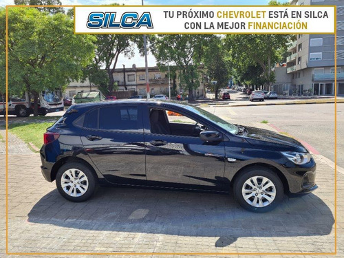 Chevrolet Onix Lt 2021 Negro 0km