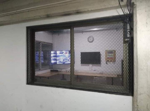 Imagen 3 de 5 de Se Vende Cochera Céntrica En Pergamino.