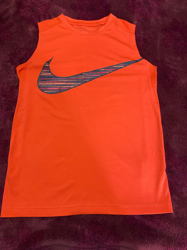 Camiseta Deportiva Nike Dama Talla M (Usado)