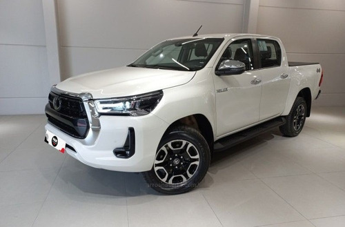 Imagen 3 de 15 de Toyota Hilux Srx 4x4 At
