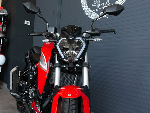 Imagen 4 de 25 de Benelli 180s - No Bajaj Ns200, No Honda Cb 190!