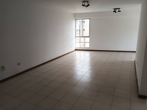 Cómo Apartamento En Venta Lomas Del Avila Nb 5-23436