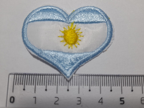 Parche Aplique Bordado Recuerdo Corazón Argentina  4,5cm