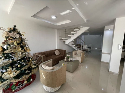 Venta De Casa En Villas Del Parque, Potrerito, Jamundí
