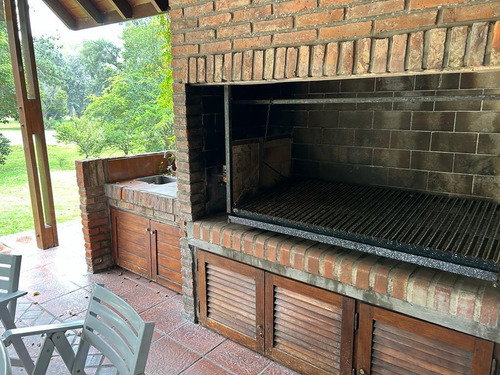 Casa Sobre Golf De Muy Buena Calidad En Excelente Ubicación 2 Lotes