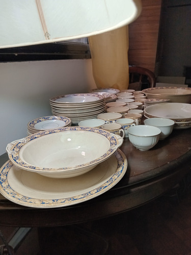 Vendo Juego De Platos Y Tazas Antiguas. Acepto Oferta! Blanco (Usado)