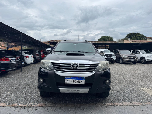 Toyota Hilux SW4 3.0 Srv 7l 4x4 Aut. 5p