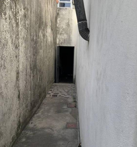 Casa Con Galpon Y Cochera ,excelente Zona !!!