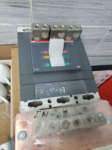 Breaker Abb 630 Amperios Con Sus 6 Terminales Nuevo