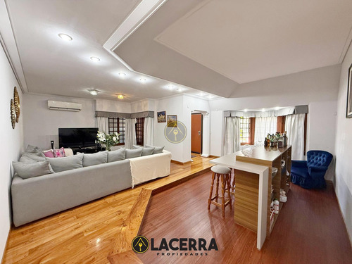 Casa 7 Ambientes En Venta, Villa Ballester